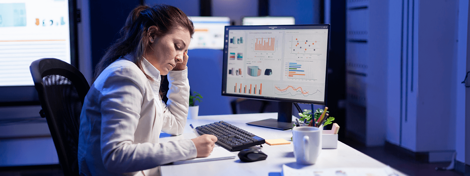 Transforming Business Insights: Augmented Analytics vs. Traditional BI